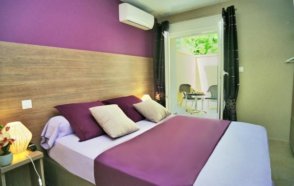 Hotel L'Anvia Bollène Oda fotoğraf