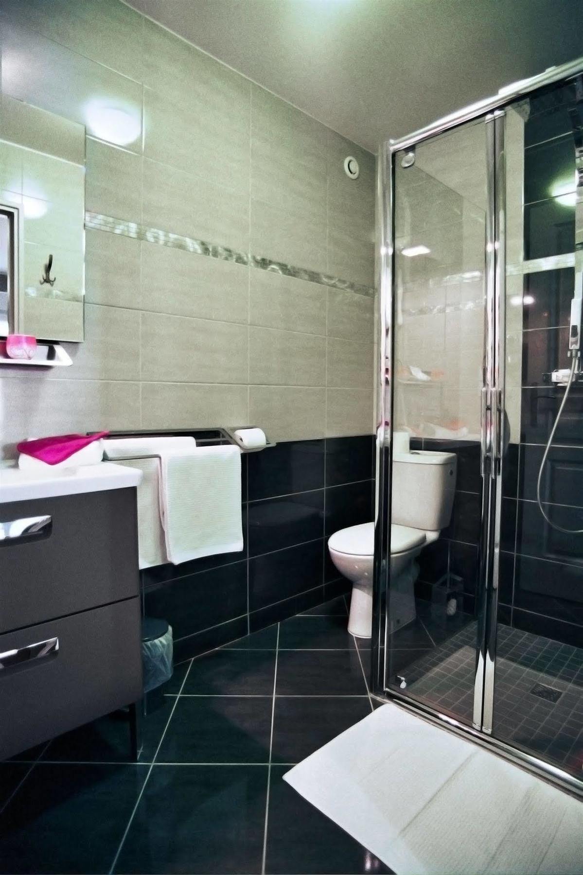 Hotel L'Anvia Bollène Dış mekan fotoğraf